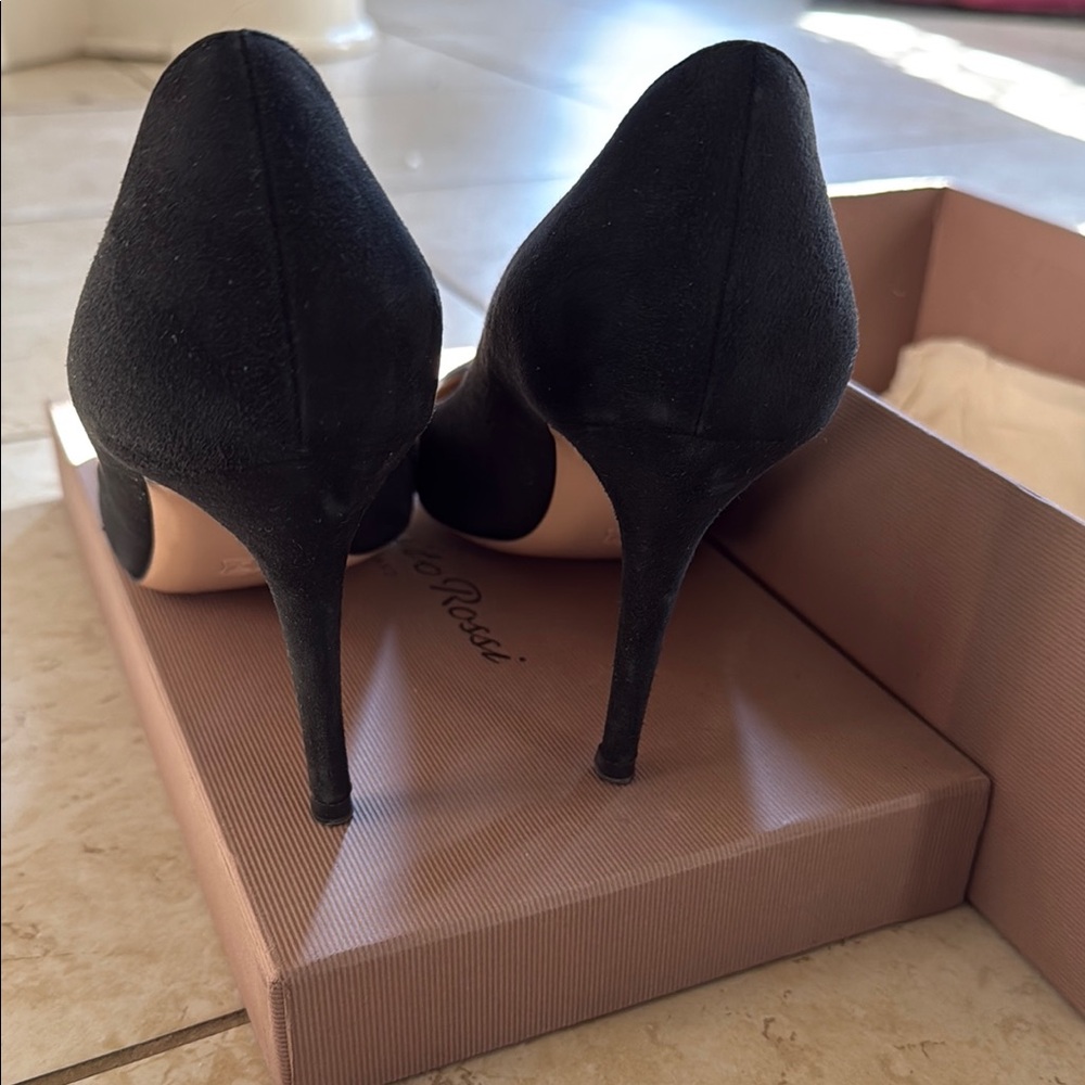Gianvito Rossi Black Suede Women's Pumps 39.5 - Picture 6 of 6